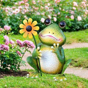 Garden Frog Statue Outdoor Decor Metal Frog Yard Art Sculpture